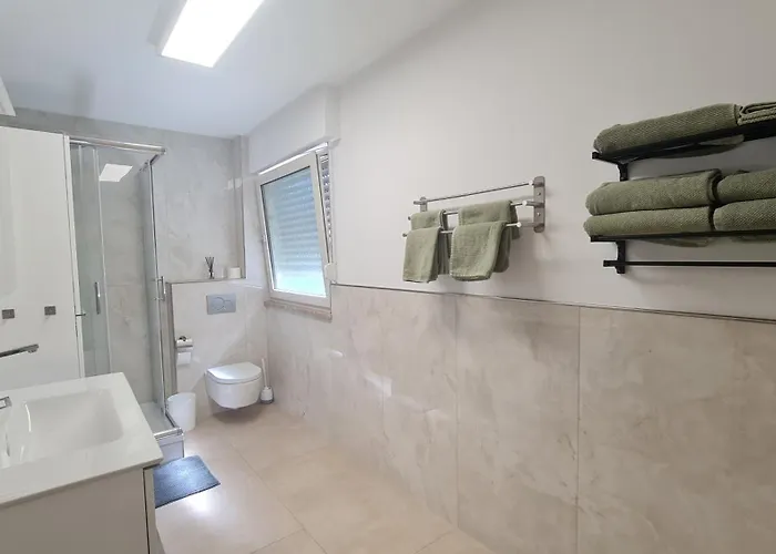 Gaestehaus 2b 3* Jülich